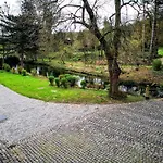 Am Schloss Rimburg 別荘