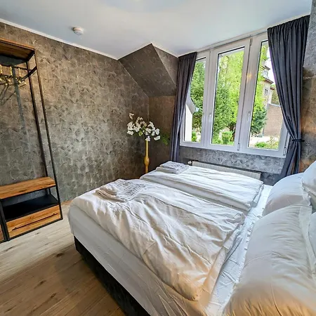 Am Schloss Rimburg Ubach-Palenberg