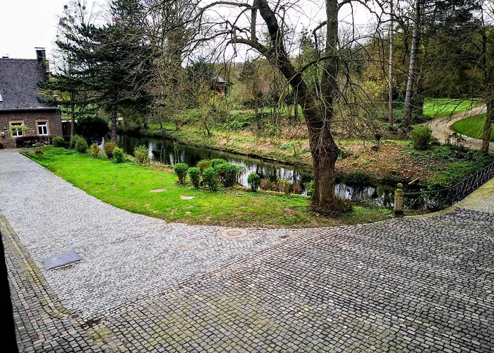 Am Schloss Rimburg بيت للعطل